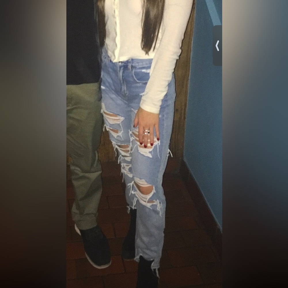 American Eagle Distressed Denim Jeans
